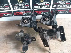 Toyota aqua NHP 10 Mounts