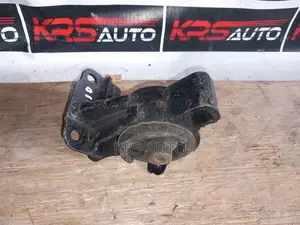 Toyota corolla AE 110 Mount