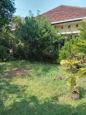 Moratuwa Katubedda Road 35Perches Land with House For sale