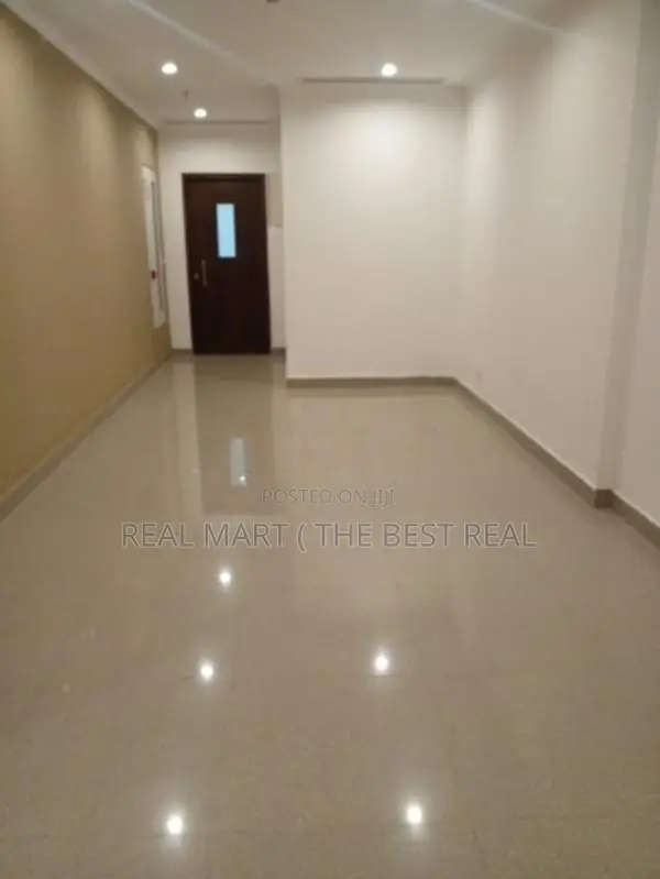 Colombo 3 : 5,000sf "A - Grade" Office floor for rent