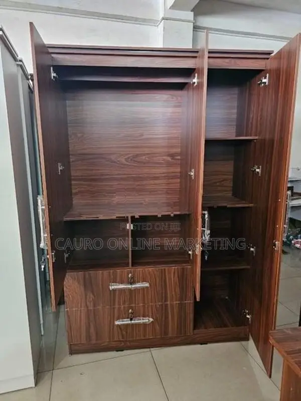 New Melamine 3 Door Cupboard Wardrobe 6*4 Ft fc