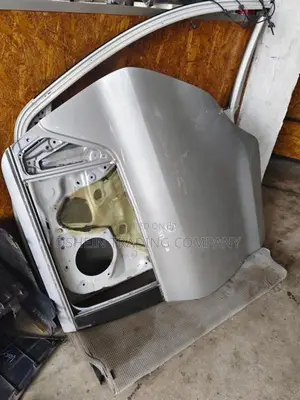 SWIFT RS REAR DOOR PANEL