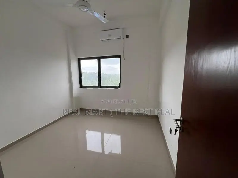 Piliyandala : Brand New 2 A/C BR Apartment for Sale