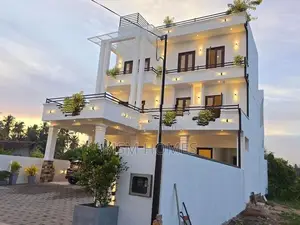 Luxury 8 Bed Rooms Brand New House for Sale Negombo