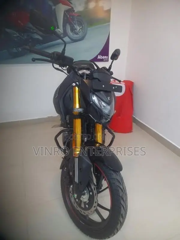 Hero Hunk 160R 4V 2025