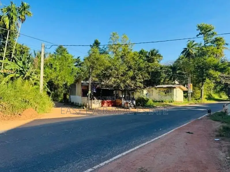 Land for Sale in Mirigama