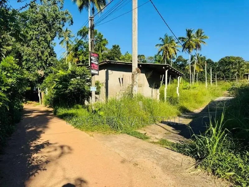 Land for Sale in Mirigama