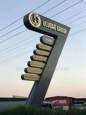 Showcase your Brand in It's Best Light - Box, Pylon