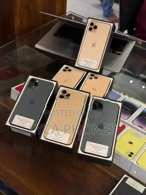 Apple iPhone 11 Pro Max 256GB (Used)