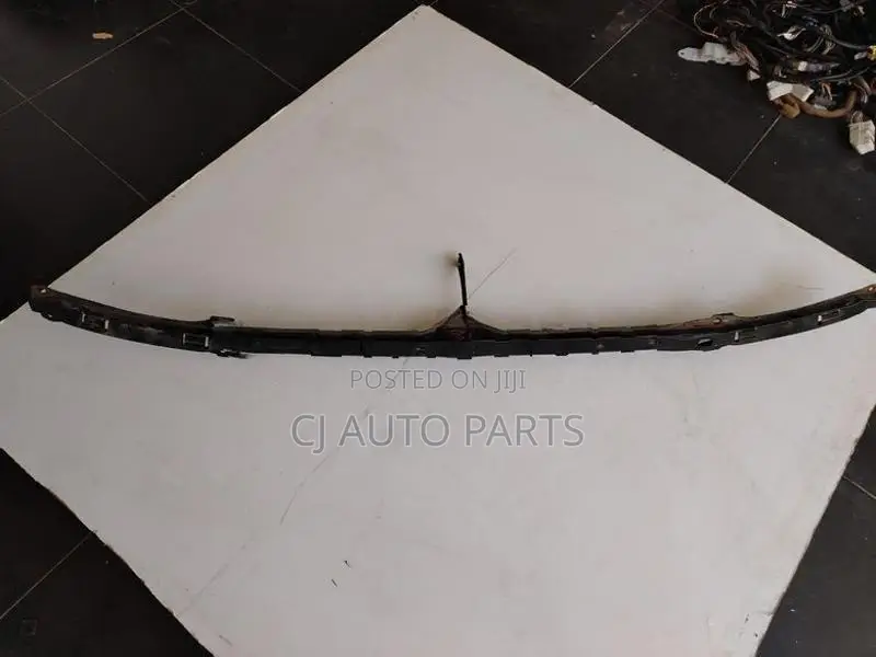 Toyota Corona 190 Bumper Headlight Mount Panel