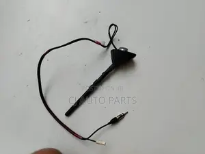 TOYOTA IST NCP60 ANTENNA