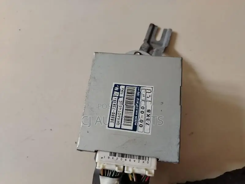 Suzuki Swift ZC71 Beetle Gear Control unit