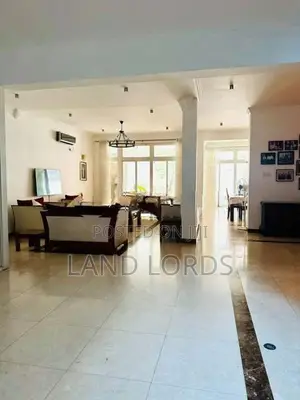 17P Luxury House facing Alexandra Place Colombo 7 For Sale
