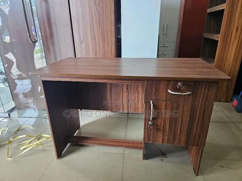 New Melamine 4*2 Ft Office Table Cupboard