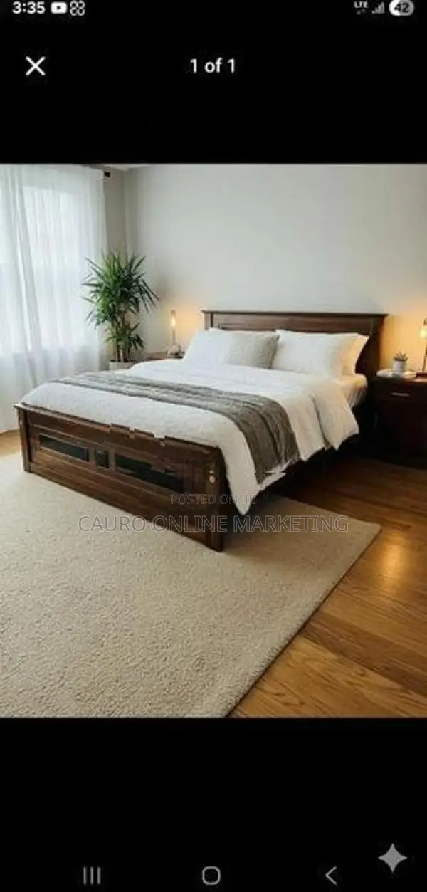 New Teak Box Bed with Spring Mattress 72" * 60" Queen Size