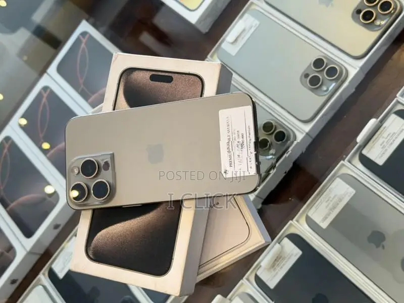 Apple iPhone 15 Pro Max 256GB (Used)