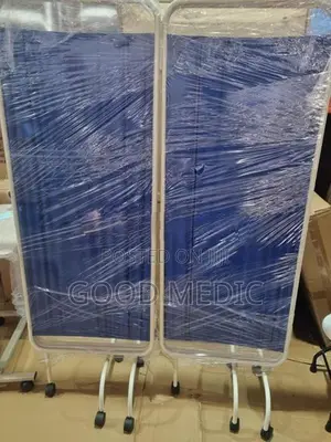 Four part Bed Screens