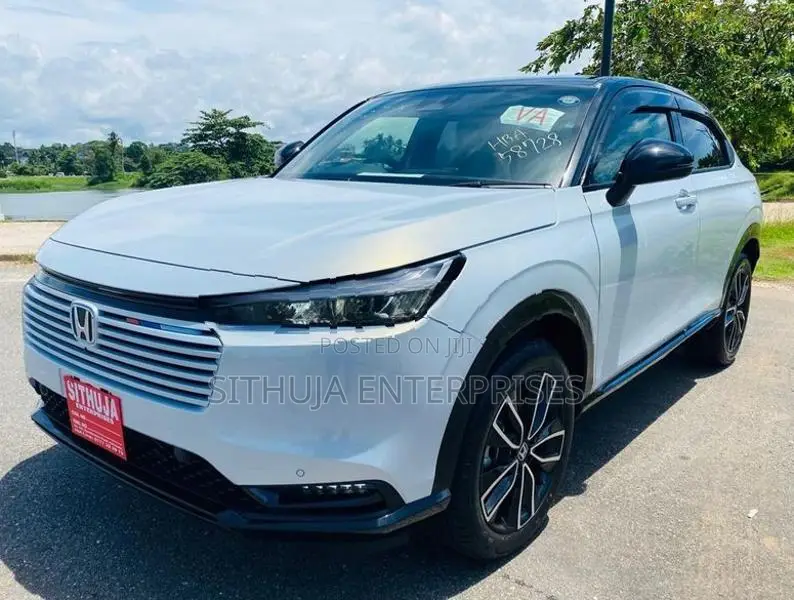 Honda Vezel ZPlay moonroof sound 2025