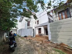 Bird parak luxury house for sale kotte