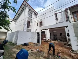 Bird parak luxury house for sale kotte