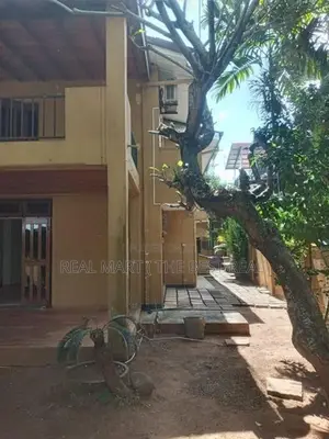 Colombo 8 : 24.5 Perches Land for Sale with House