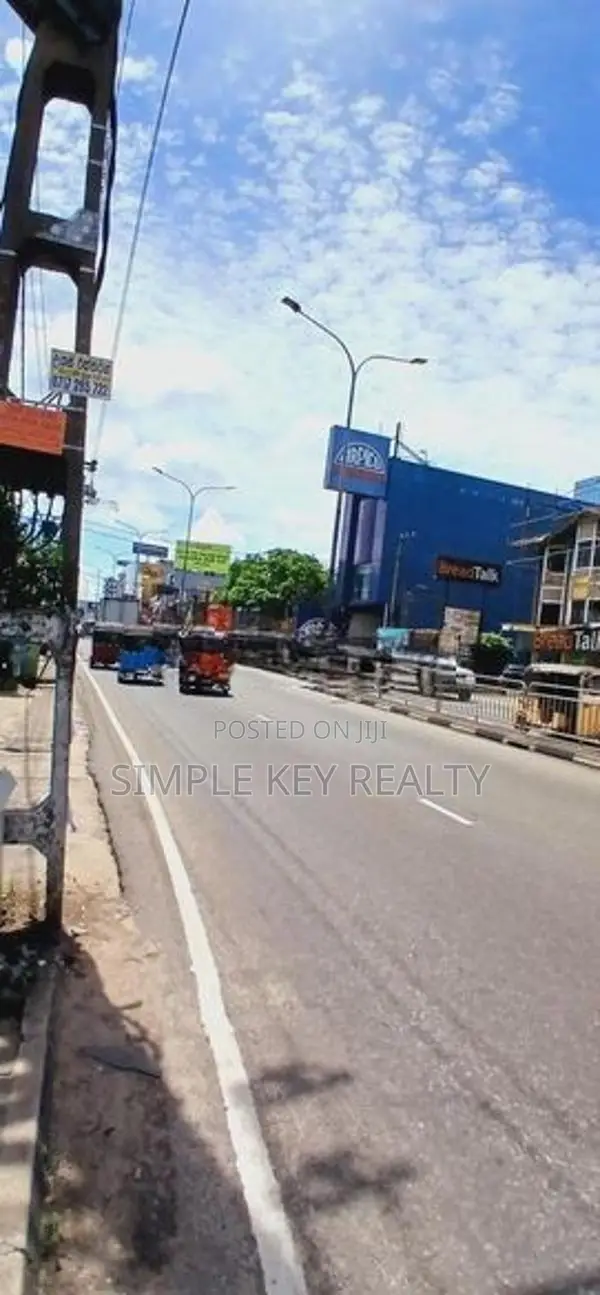 BD-Commercial Property for Sale in Kiribathgoa Town