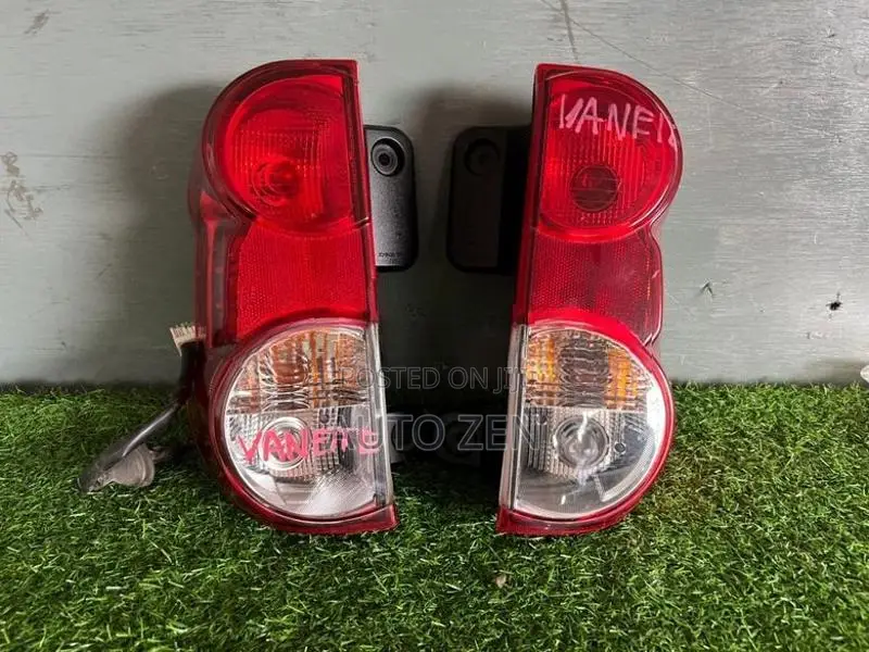 NV200 Tail light