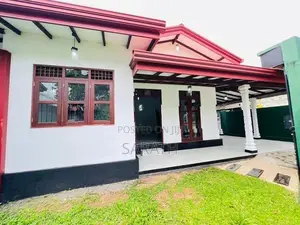 New Condition House for Sale Athurugiriya