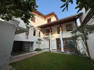 Luxury Brand New House for Sale in Kotte