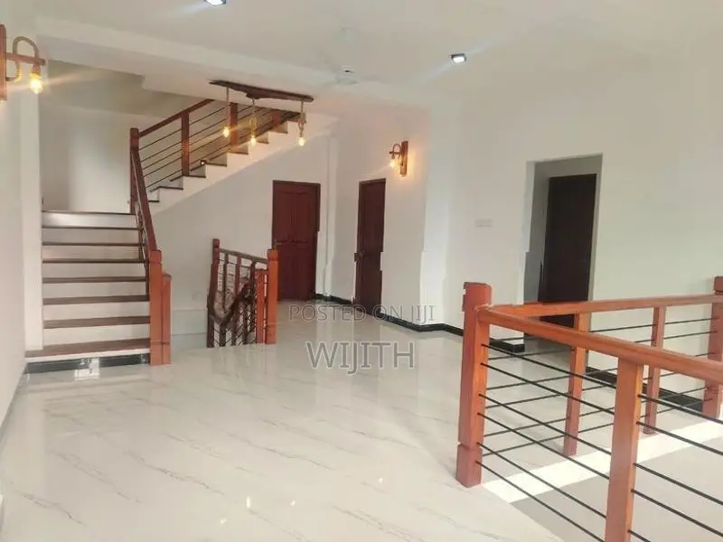 Brand New Three Storey House for Sale in Boralesgamuwa Bokundara