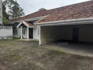 4BED HOUSE FOR SALE IN COLOMBO 07 (SP999)
