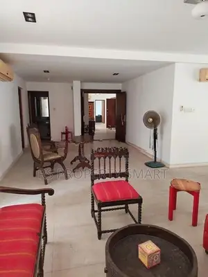 Apartment for Sale in Colombo 05
