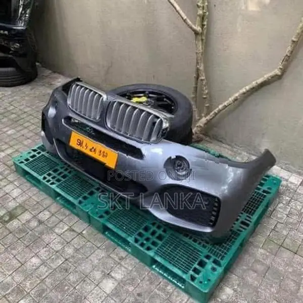 Genuine Bmw X5 M Sport 2017 Complete Front Bumper headlight nose cut