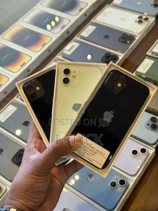 Apple iPhone 12 128GB (Used)