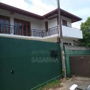 Nugegoda Papiliyana 5 Bed Rooms Upstair House For Rent