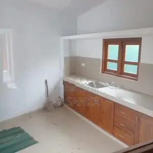 Nugegoda Papiliyana 5 Bed Rooms Upstair House For Rent