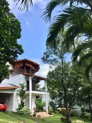 Modern House for Sale in Thalawathugoda