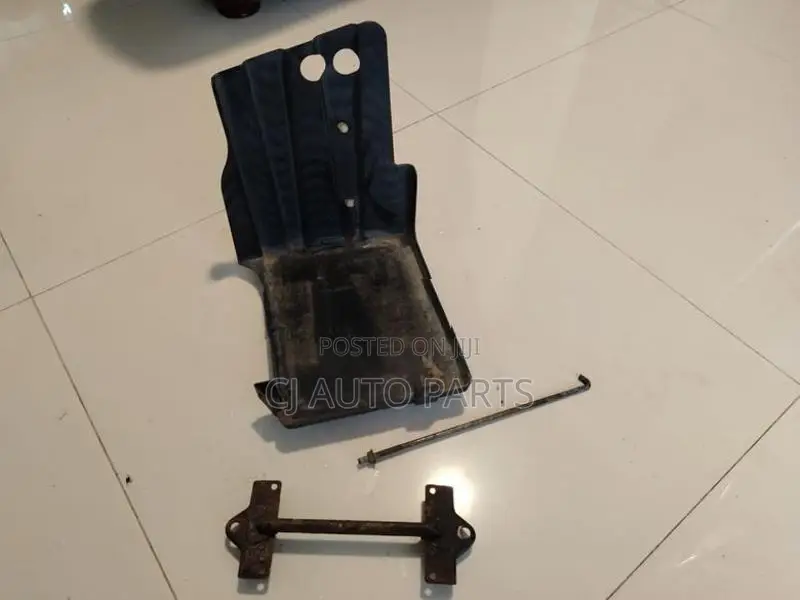 Mitshubishi Lancer CS Battery Bracket
