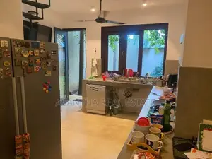 (AF524) 19 P Land With Antic Type Good House For Sale At Colombo 04