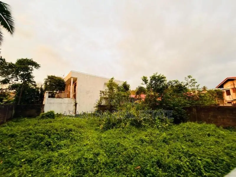 (AF530) 8.6 P + = 17.2 Land Sale At Nugegoda