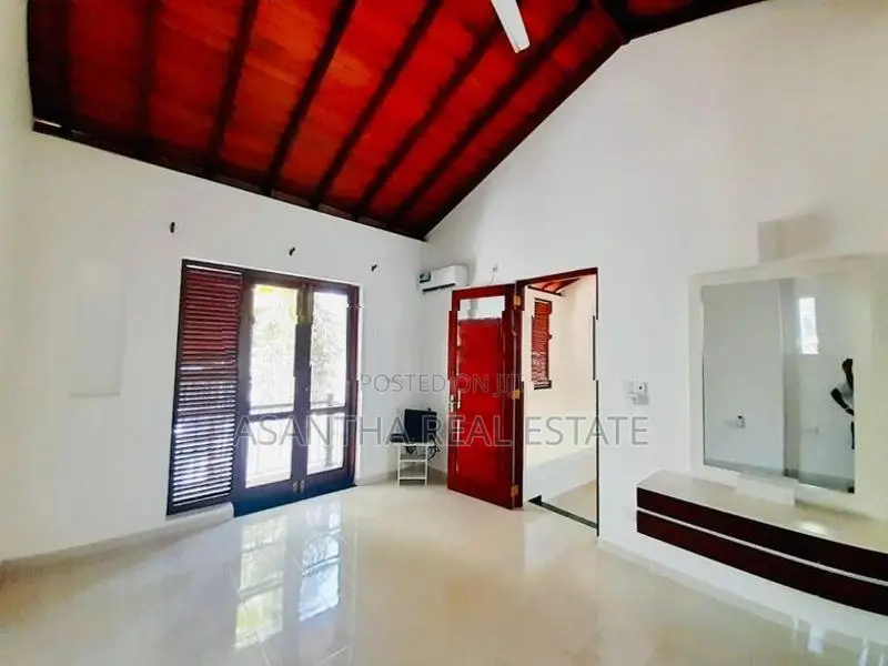 (AF542) 02 Story House Sale At Salawa Road / Nugegoda