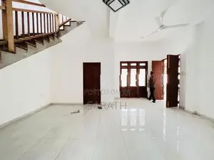 Luxury Brand New House Sale Athurugiriya