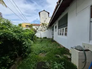 14P High Residential Property For Sale in Nawala