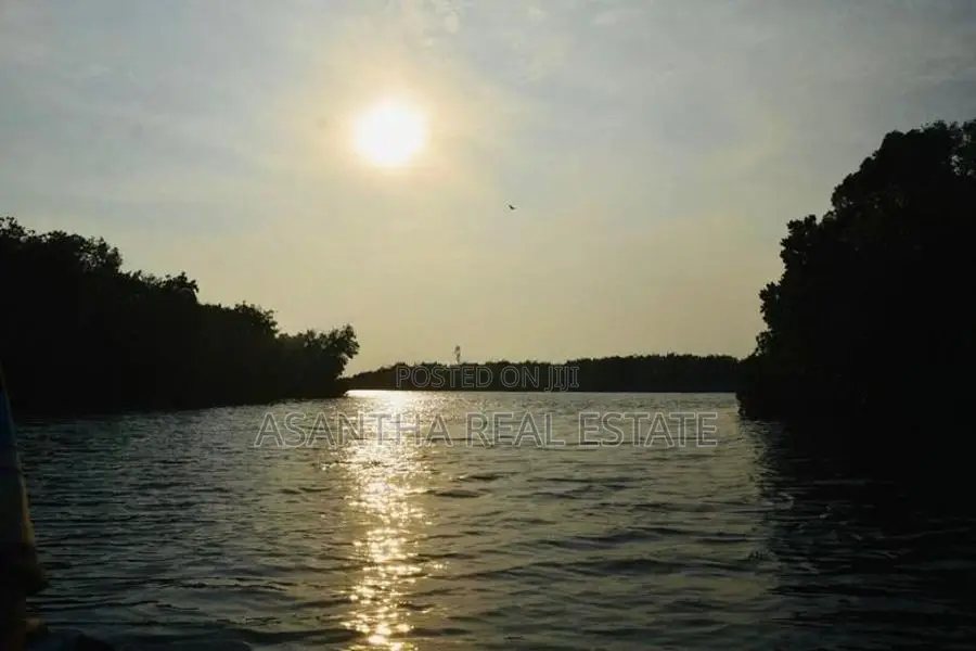(AF551) Water Front 23.5 Acre Land Sale At Chilaw