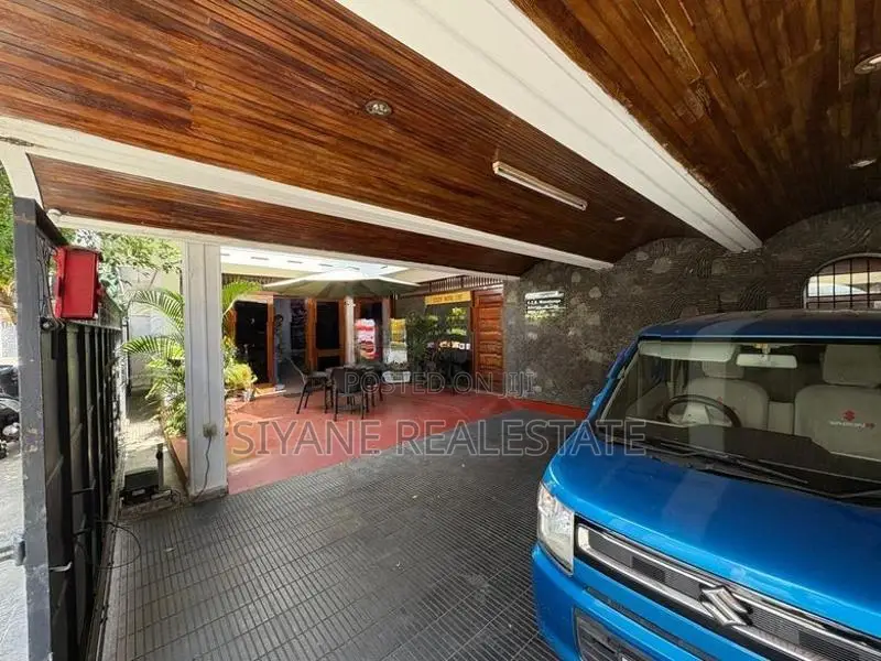 Luxury House for Sale in Colombo 7