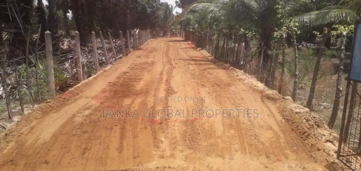 Land for Sale in Iyakachi