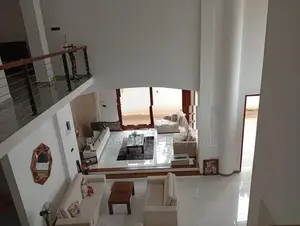 Homagama : 6BR Luxury House for Rent