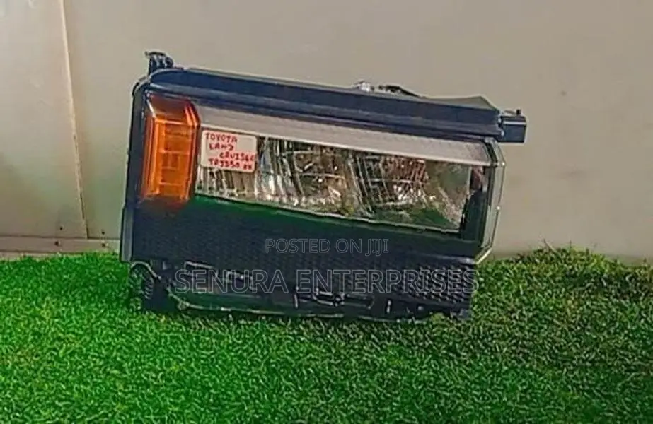 TOYOTA LAND CRUISER 250 HEAD LIGHT RH