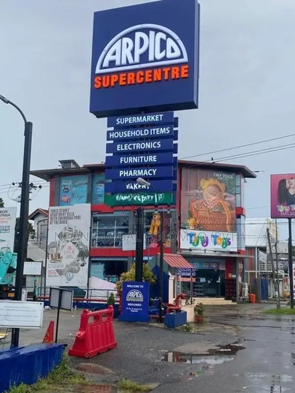 End-to-End Supermarket Signage Systems