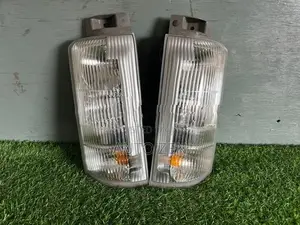 Isuzu Parking Light NKR85